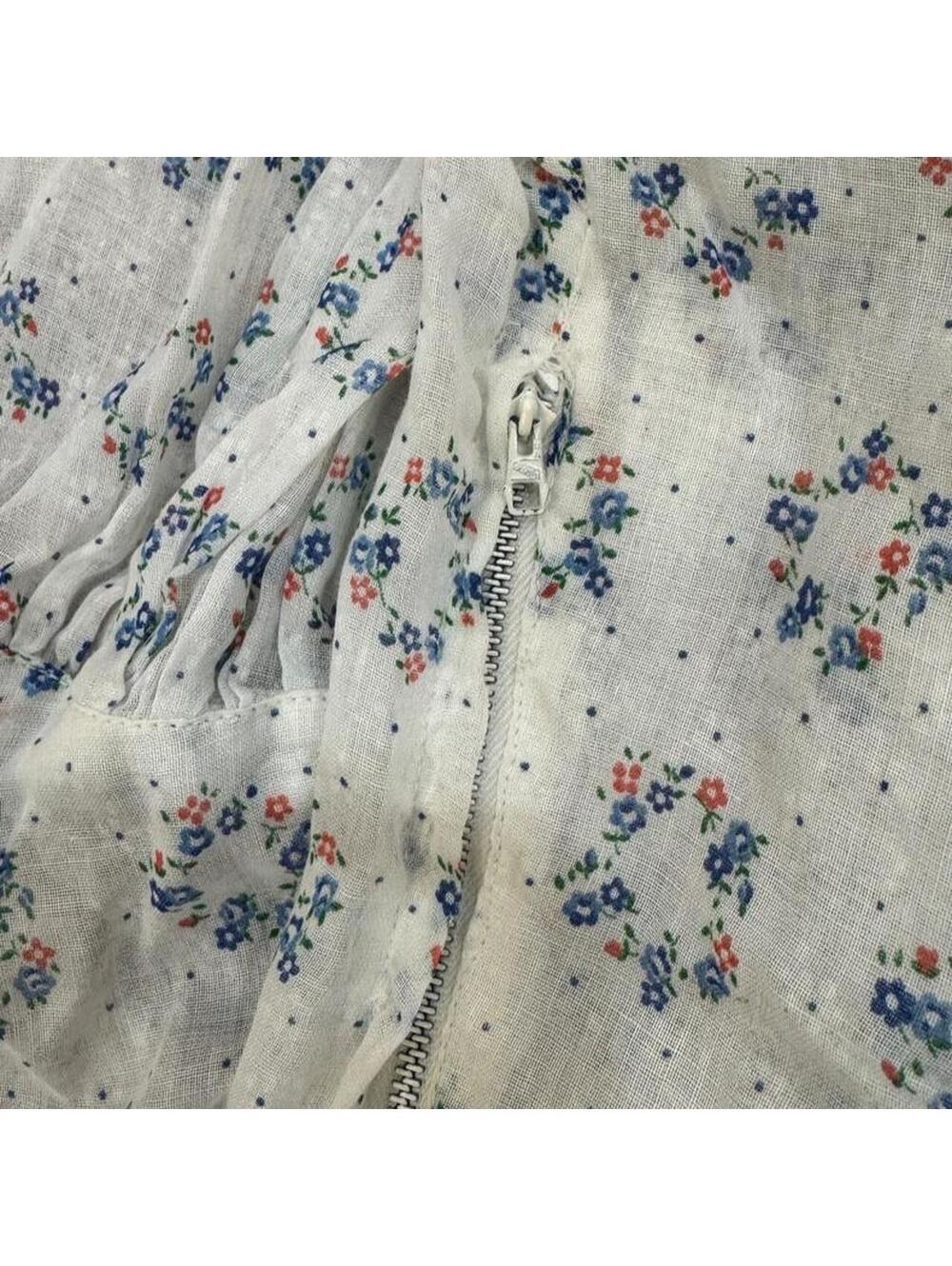 SOLD Vintage 70s milkmaid peasant dress Sz. XS - Picture 6 of 8